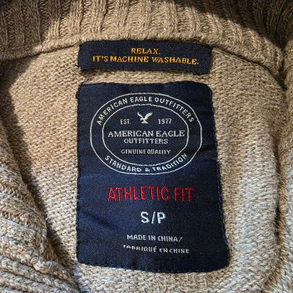 American Eagle Mens Athletic Fit Quarter Zip Button Mock Neck Sweater Tan Small